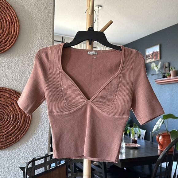 NWOT Free People Teagan Swit 1/4 Short Sleeve Ribbed V-Neck Top Fitted Cropped - Picture 8 of 12